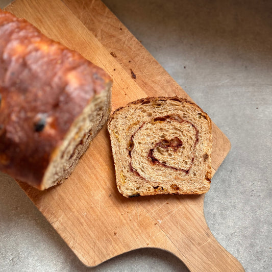 Cinnamon Raisin Swirl Bread